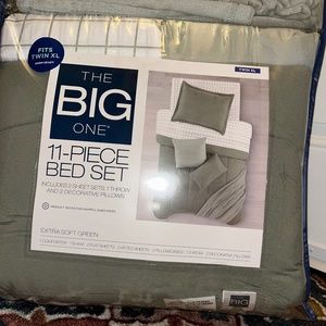 Bedding Set. The Big One. Brand new.